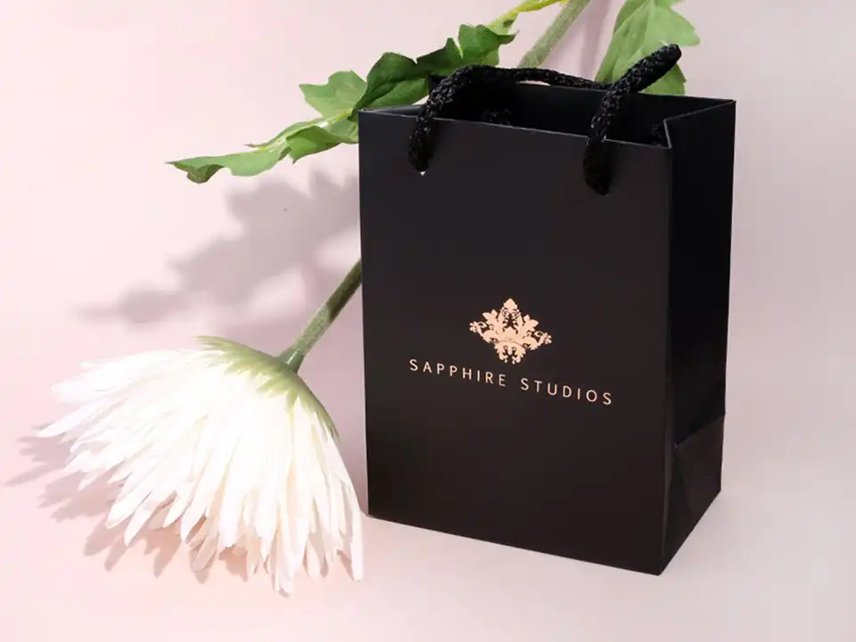 shopping bag 01 black gold foil